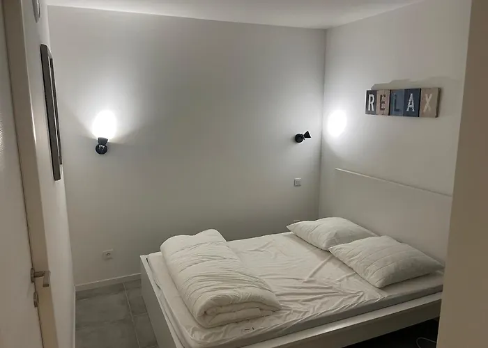 Modernes Vue A Cap Esterel 아파트 Saint-Raphaël