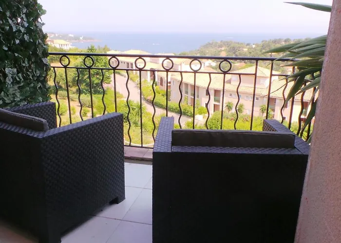 Modernes Vue A Cap Esterel 아파트